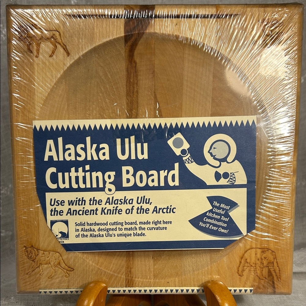 NWT Alaska Ulu cutting board 1998 vintage made in Alaska, USA
